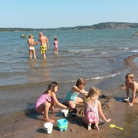 Gröna Uddens 3*